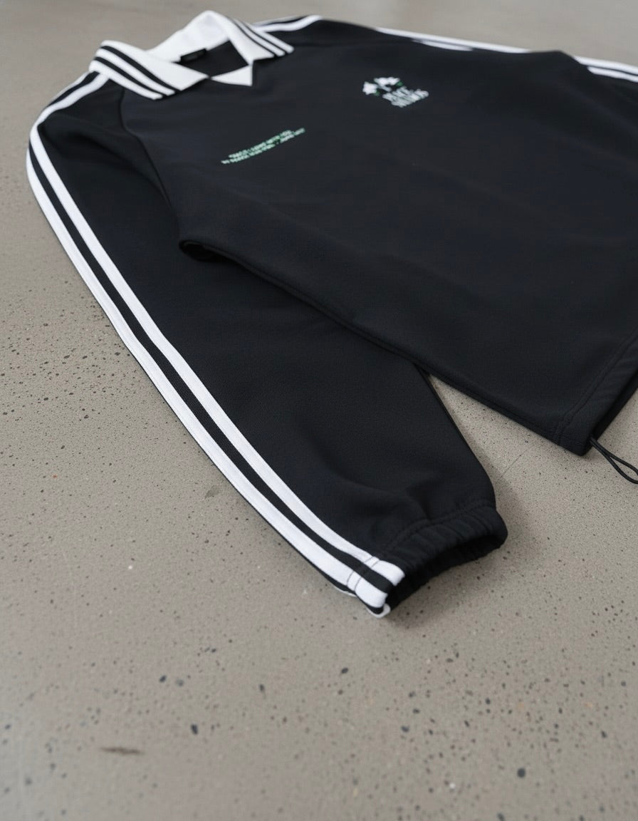 Know Jesus, Know Peace Signature Black Striped Collar Sweatshirt | Peace®