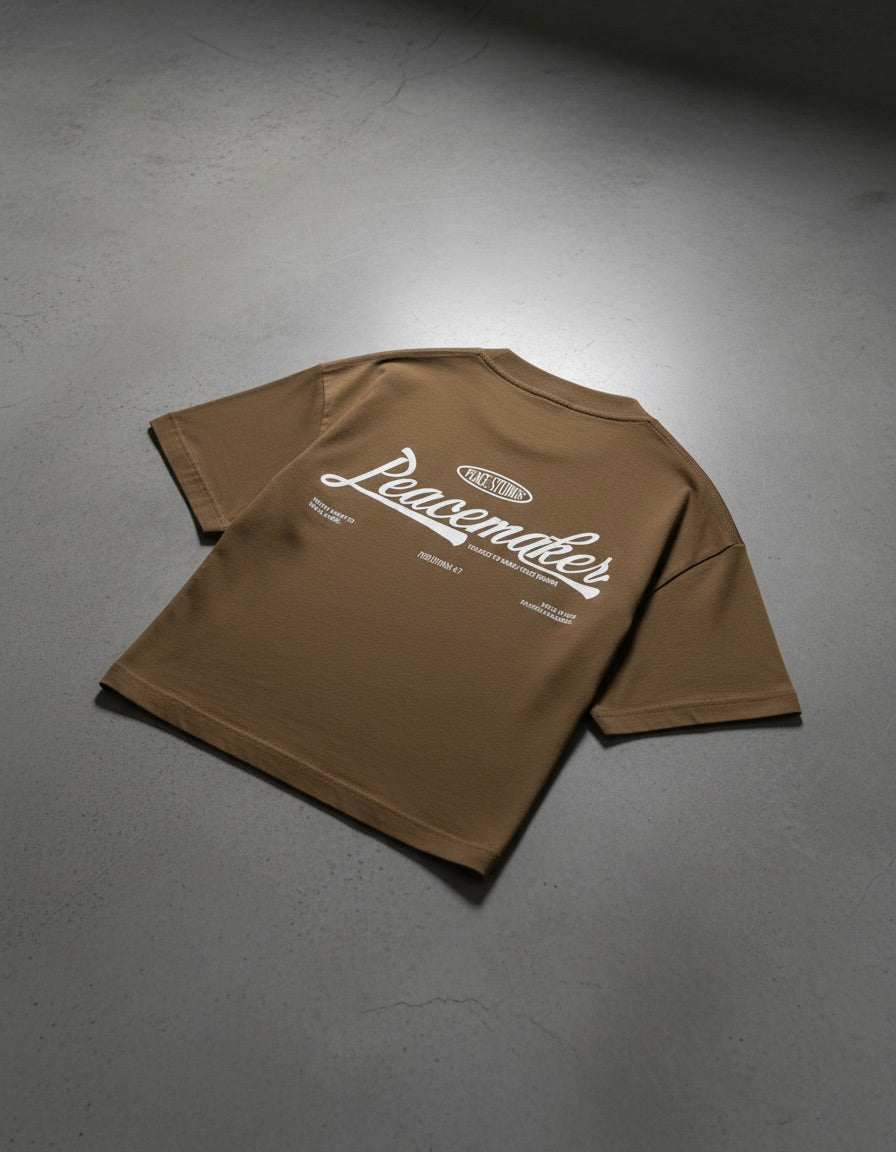 Peacemaker Boxy Tee Coffee | Peace®