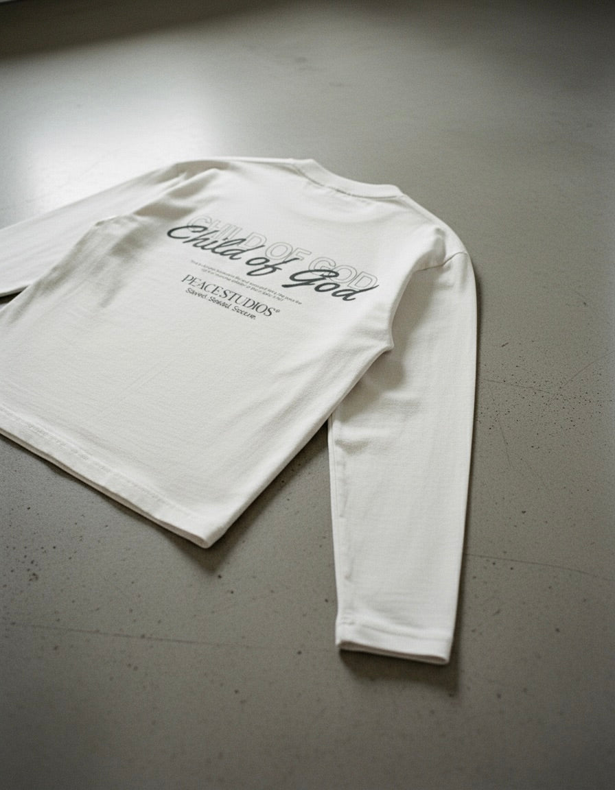 Child of God Longsleeve Loose Fit Tee White | Peace®